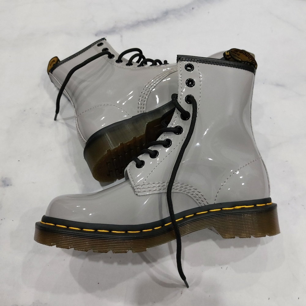 Dr. Martens 1460 Patent Leather Lamper Lace Up Boots Zinc Grey - Picture 1 of 7